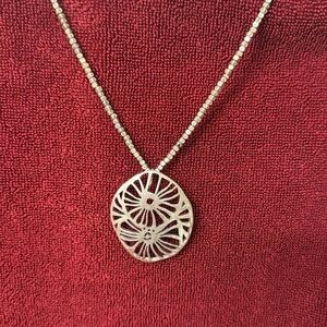 Vintage 90’s Kenneth Cole Silver Medallion Necklace 18” Excellent Condition